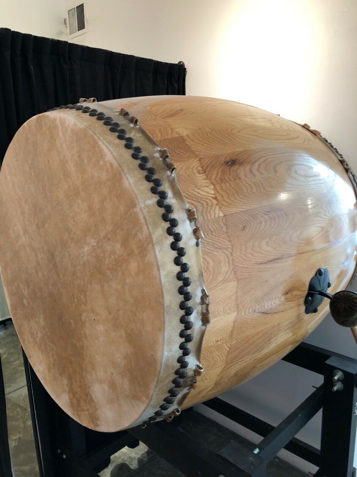 Taiko Odaiko Drum. 500 Lb. Monster With Stand.